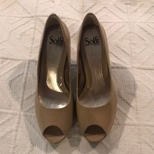 Peep Toe Patent Leather Sofft Heels